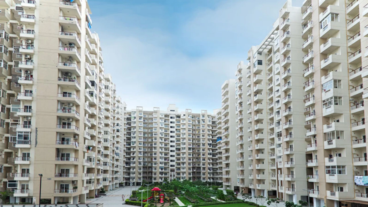 नोएडा और ग्रेटर नोएडा में फ्लैट खरीदार हो जाएँ तैयार, रजिस्ट्री कैंप लगेंगे अगले महीने