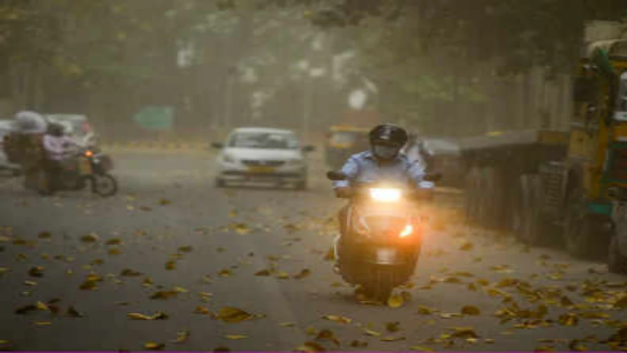 दिल्ली एनसीआर में अगले 6 दिन मौसम खेलेगा आँख मिचौली, तूफानी हवाओं के साथ रहेगी बारिश और धूप