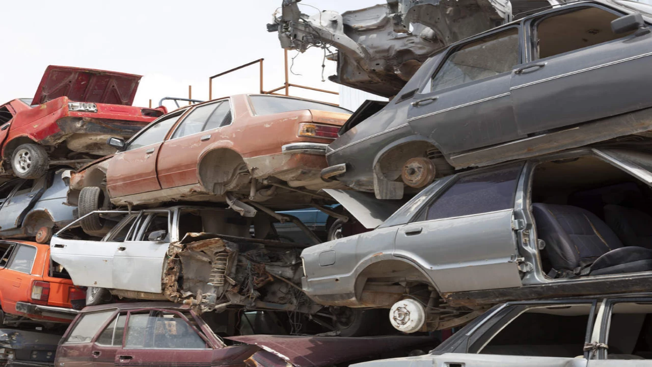 अगर वाहनों को कराते हैं स्क्रैप तो आपको मिलेंगे 50 हजार, ये है दिल्ली सरकार का सब्सिडी प्लान