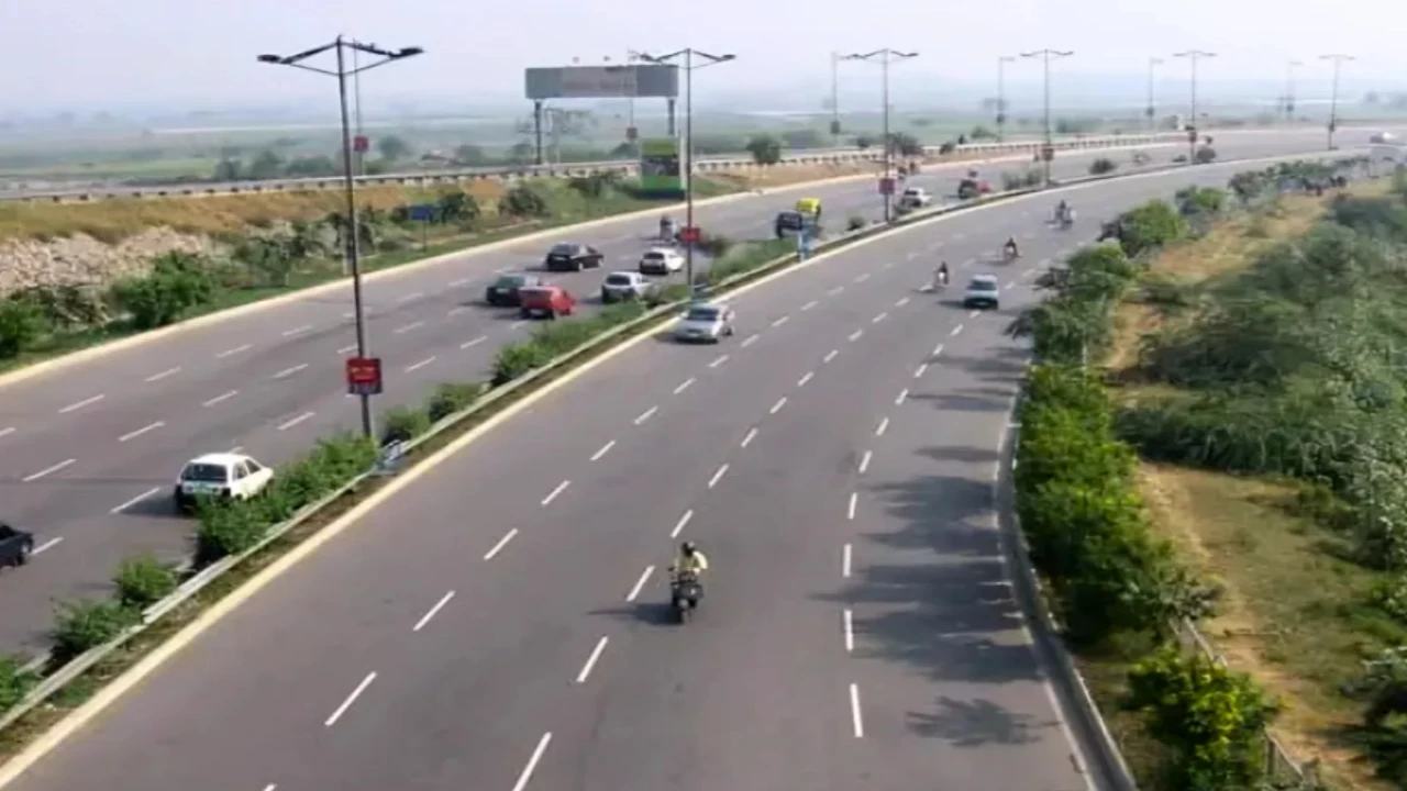 नोएडा के लोगों के लिए आई खुशखबरी, सेक्टर 94 से ग्रेटर नोएडा तक बनने जा रहा है नया एक्सप्रेसवे, इस इलाके के लोगों के लिए फायदा