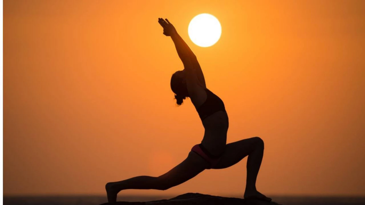 अगर योगा में बनाना हैं भविष्य तो दिल्ली के इन योगा इंस्टीट्यूट्स में ले दाखिला, सर्टिफिकेट कोर्स का भी है प्रावधान