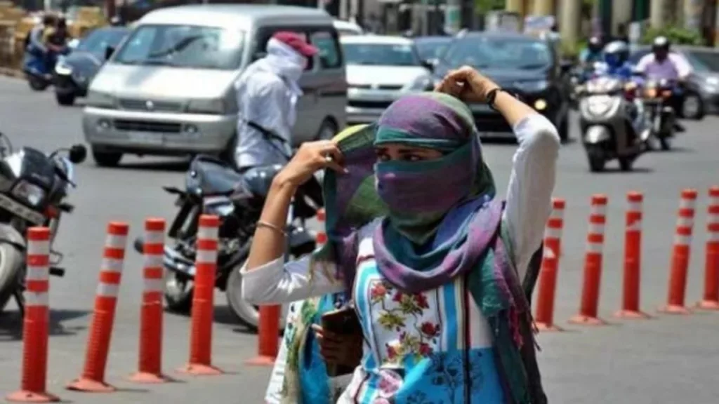 सुहाने मौसम ने दिल्ली को कहा अलविदा, अब गर्मी मचाएगी कहर, तापमान के 44 डिग्री तक जाने की संभावना 1 20240514 0835403152660907269758688