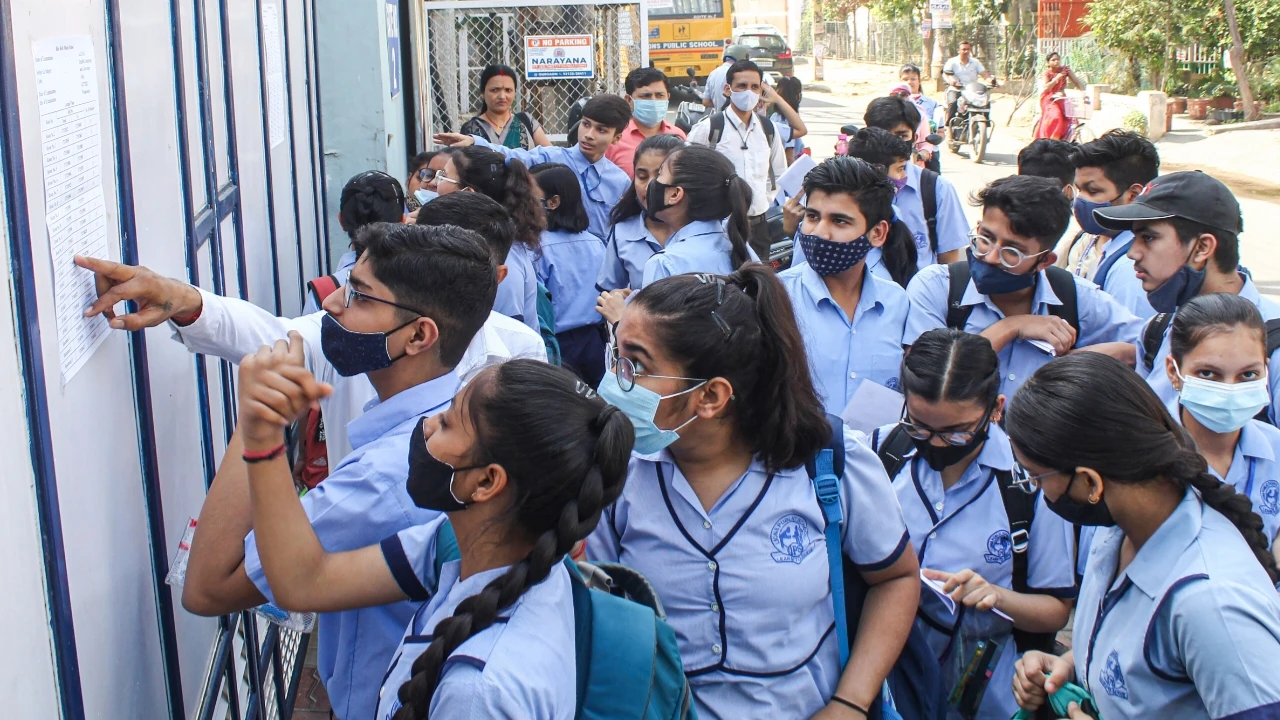 अगले सत्र से CBSE बोर्ड लेगा बच्चो की 2 बार परीक्षा, अभी चल रहा है विचार विमर्श