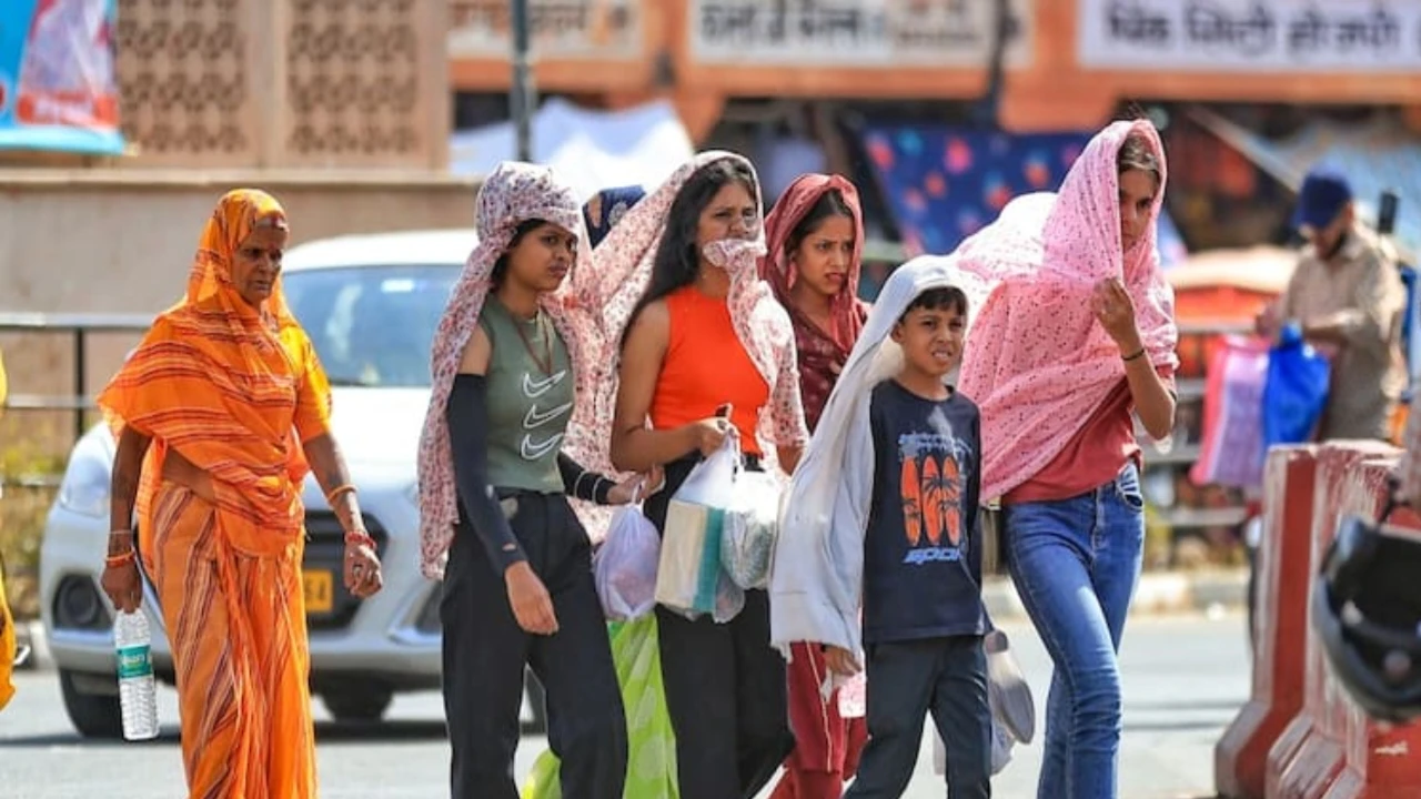 IMD ने दी दिल्ली समेत इन राज्यों में बरसात की अपडेट, जानें कब मिलेगा छुटकारा तपती गर्मी से